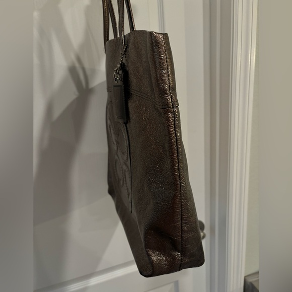 COACH TOTE **RARE** - Picture 7 of 11